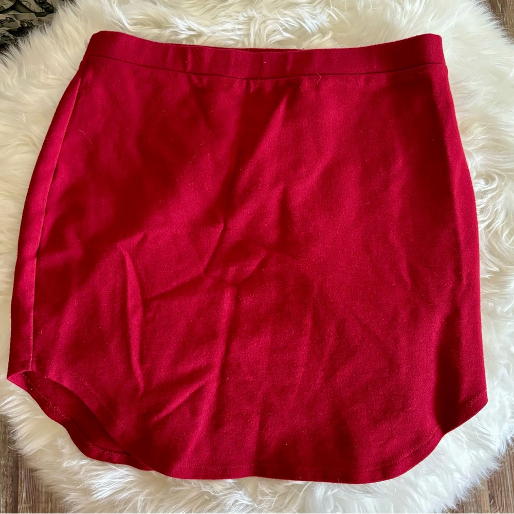 Junior’s Mini Skirt